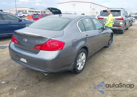 2013 Infiniti G37X z USA, uszkodzony, nr VIN JN1CV6AR8DM350038